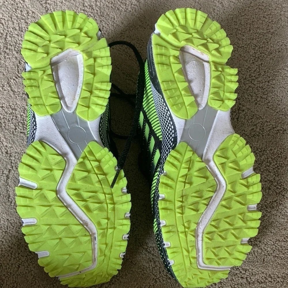 Keep Running green and black athletic comfortable shoes Size 9